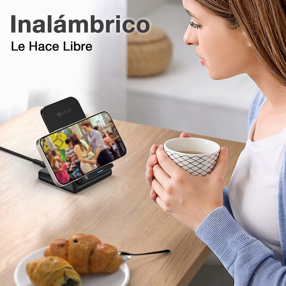 Cargador Inalámbrico 15W Qi para iPhone - Carga Rápida y Soporte Incluido - Negro | GAR157