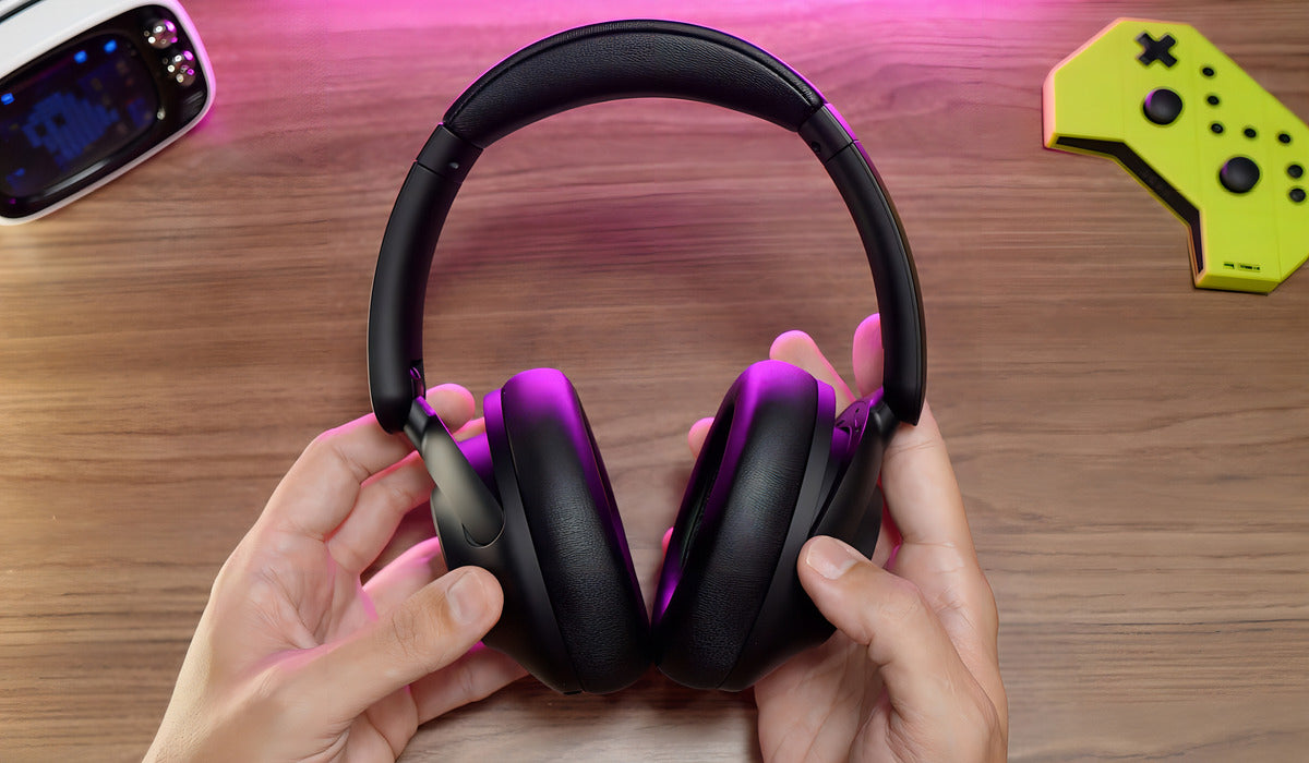 Auriculares Ugreen Hitune Max 5 con Anc, color negro claro y blanco